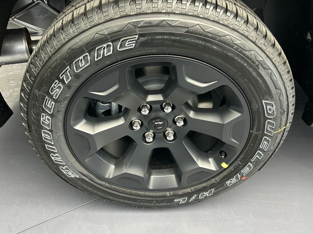 New 2026 Diamond Black Crystal Pearlcoat Ram Big Horn/Lone Star image 41