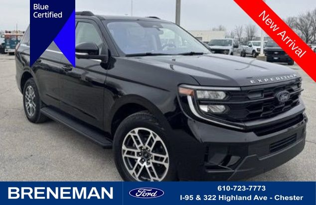 Black Metallic 2025 Ford Expedition Active 4WD SUV / Crossover Four-Wheel Drive Automatic