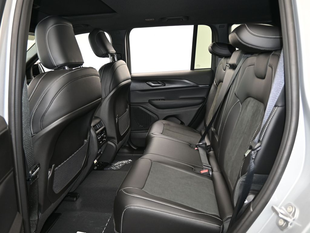 New 2025 Silver Zynith Jeep Altitude X image 28