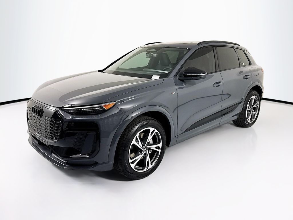 Thumbnail: 2027 Audi Q6 e-tron - 1