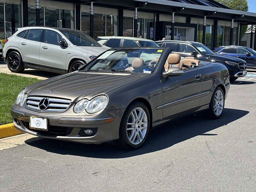 Thumbnail: 2009 Mercedes-Benz CLK - 19