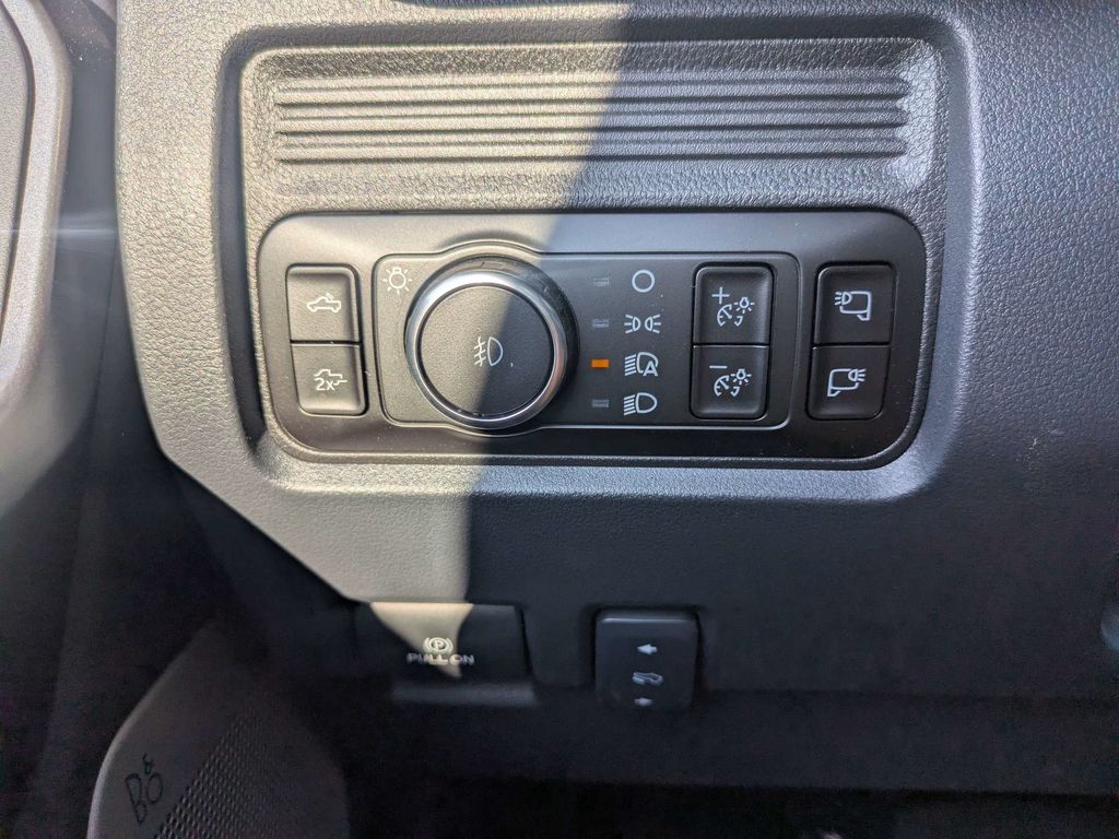 2026 Ford F-350 Super Duty LARIAT