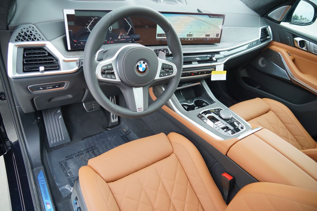 Thumbnail: 2027 BMW X7 - 11