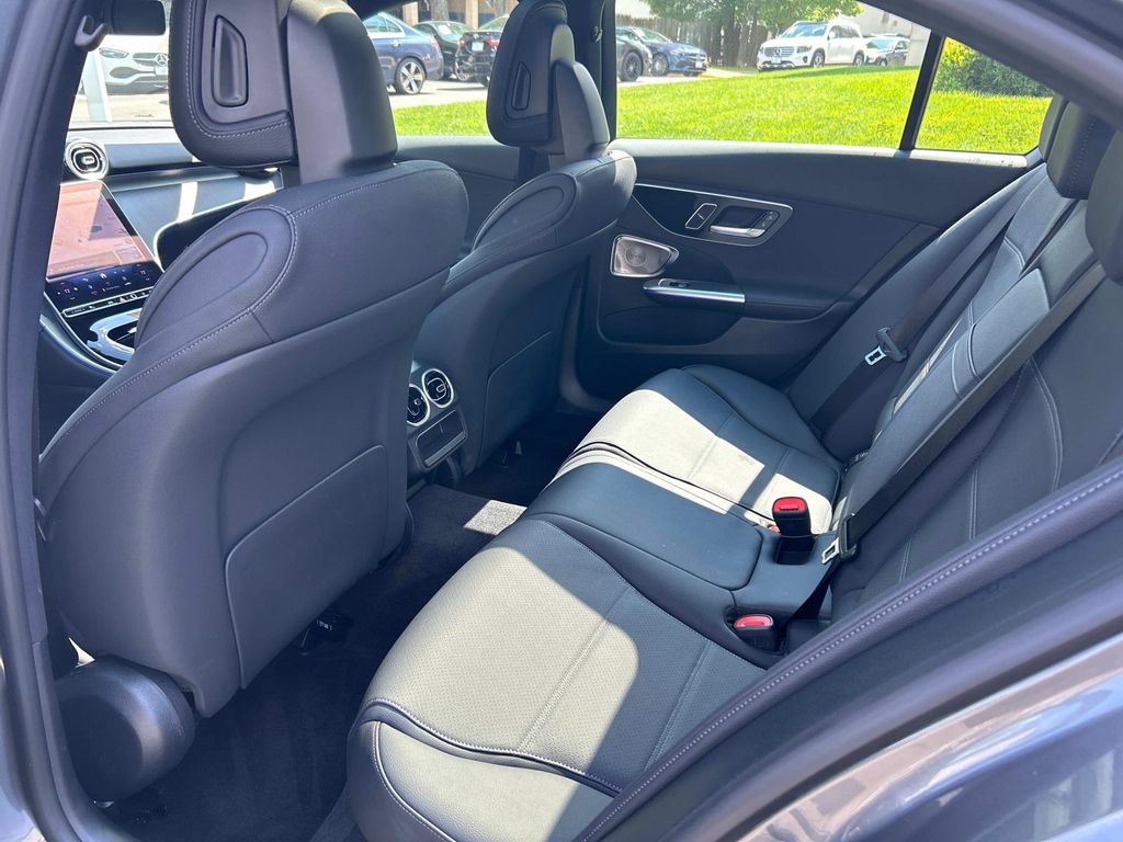 Thumbnail: 2025 Mercedes-Benz C-Class - 18