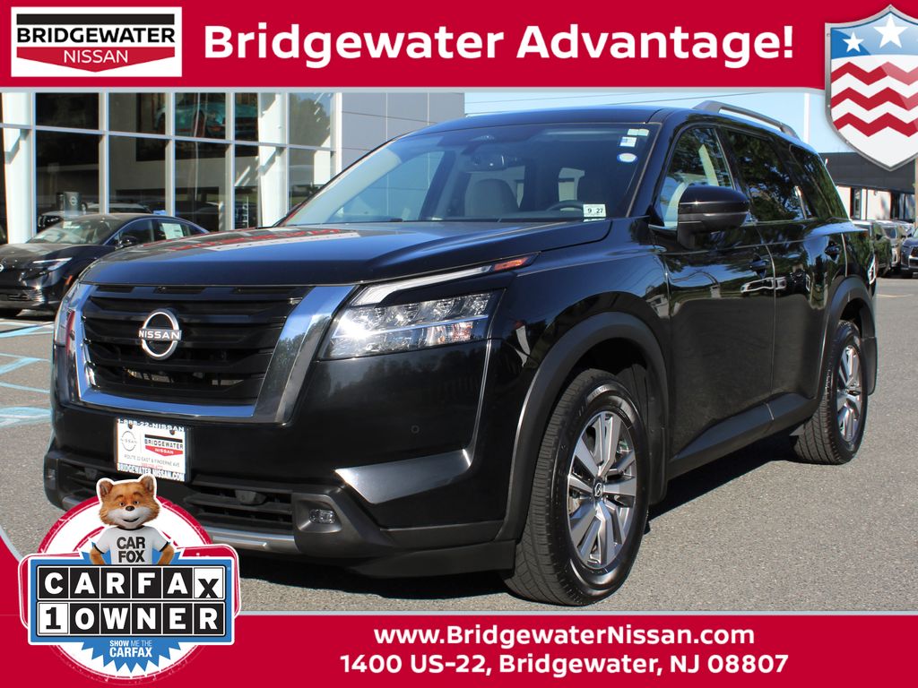Super Black 2022 Nissan Pathfinder SUV / Crossover All-Wheel Drive 9-Speed Automatic