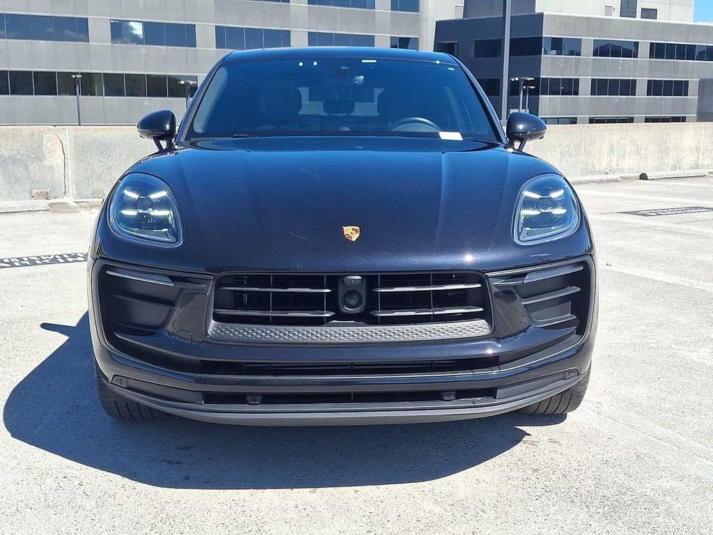 Thumbnail: 2024 Porsche Macan - 6