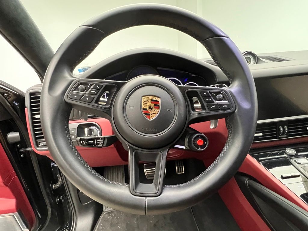 Thumbnail: 2022 Porsche  - 7