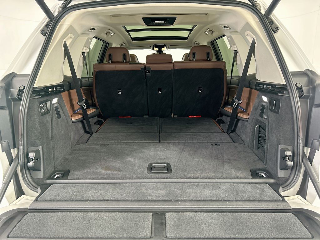 Thumbnail: 2019 BMW X7 - 27