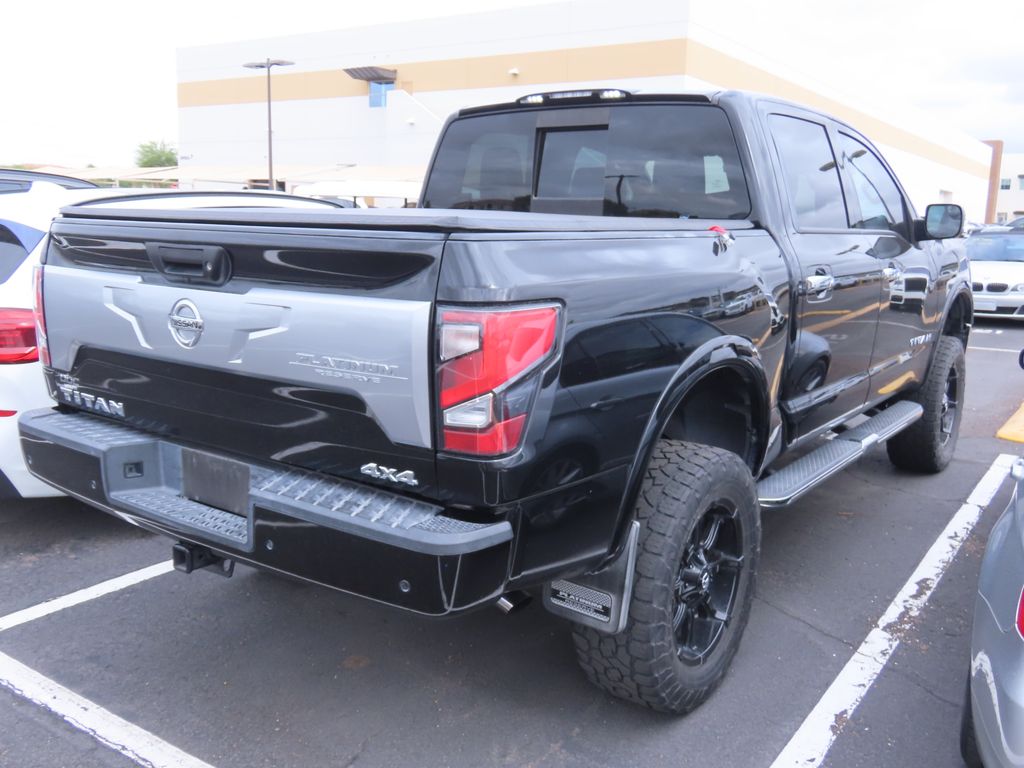 2021 Nissan Titan Platinum Reserve 3