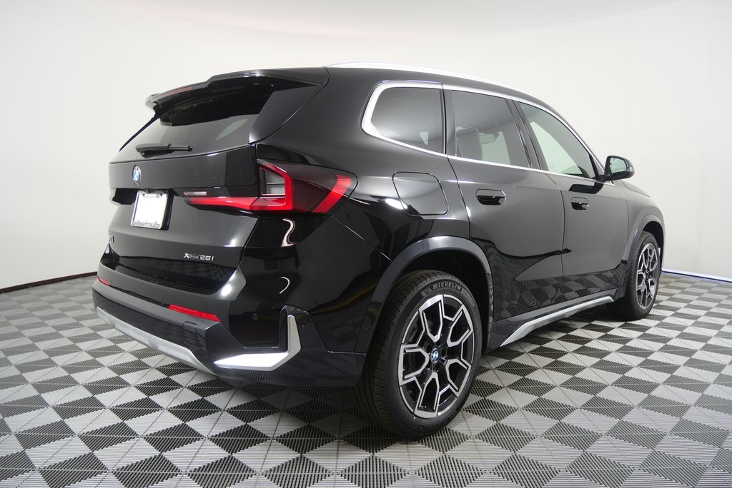 Thumbnail: 2026 BMW X1 - 3