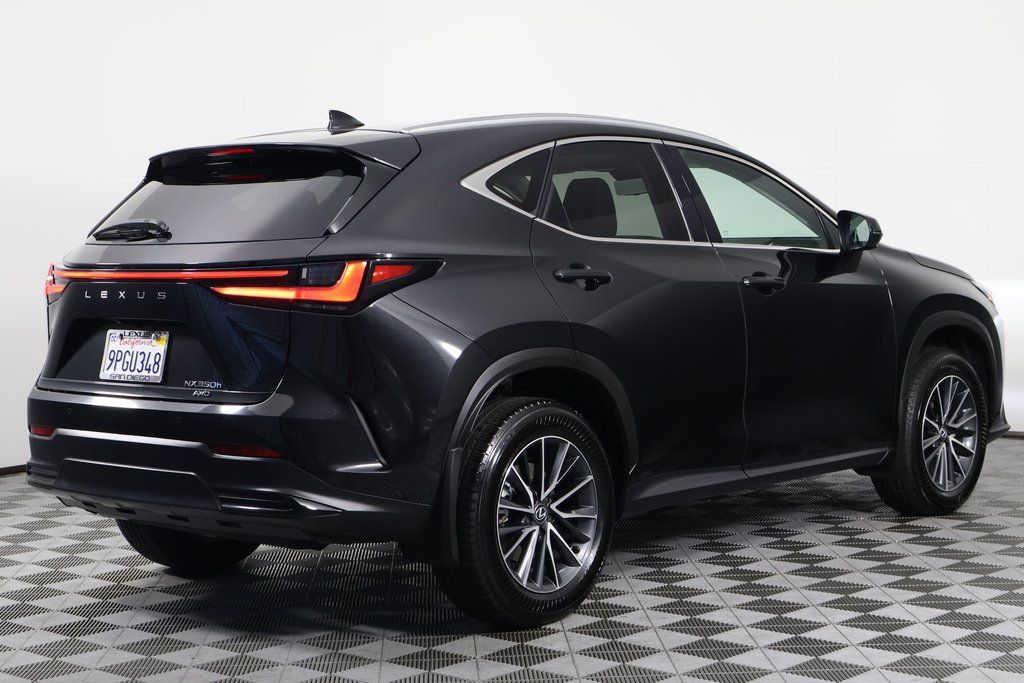 Thumbnail: 2025 Lexus NX - 4