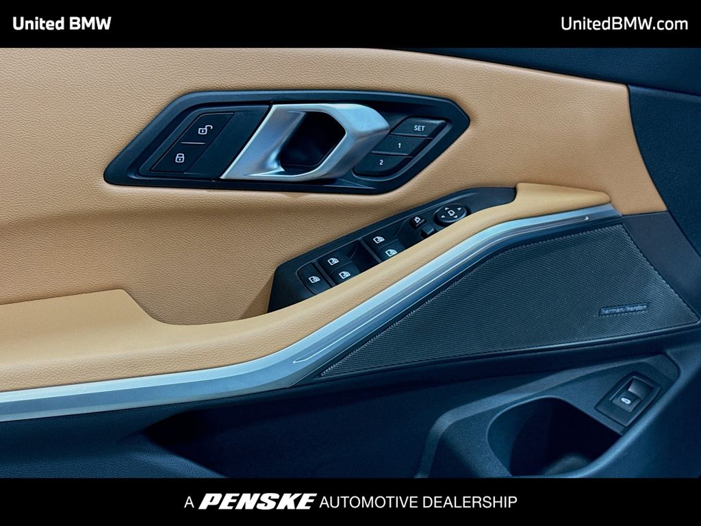 Thumbnail: 2026 BMW 3 Series - 3