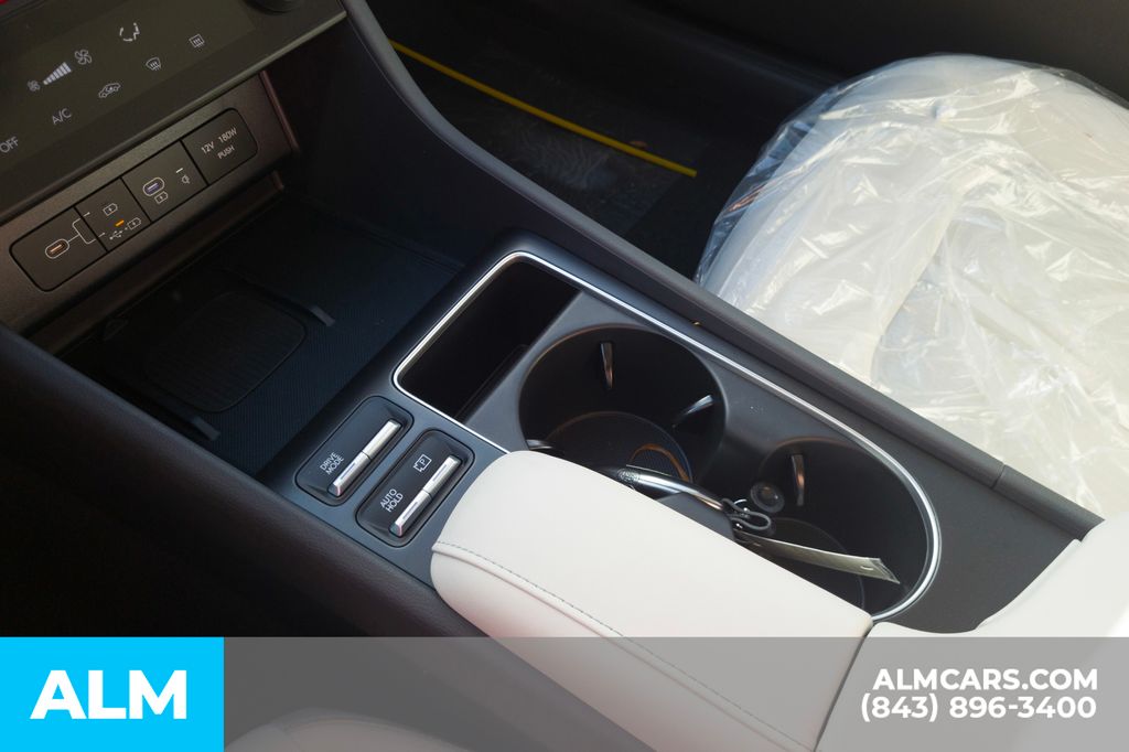 2025 Hyundai Sonata Hybrid SEL - Photo 26