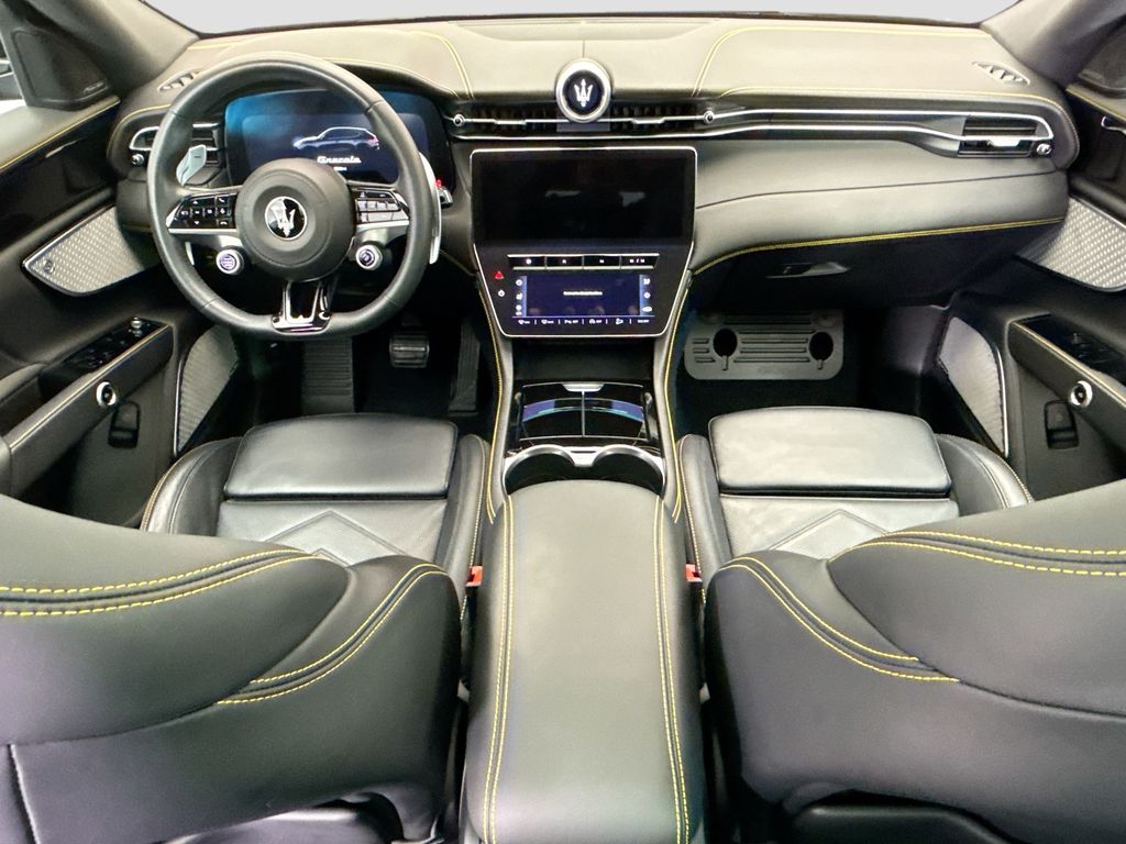 Thumbnail: 2023 Maserati Grecale - 13