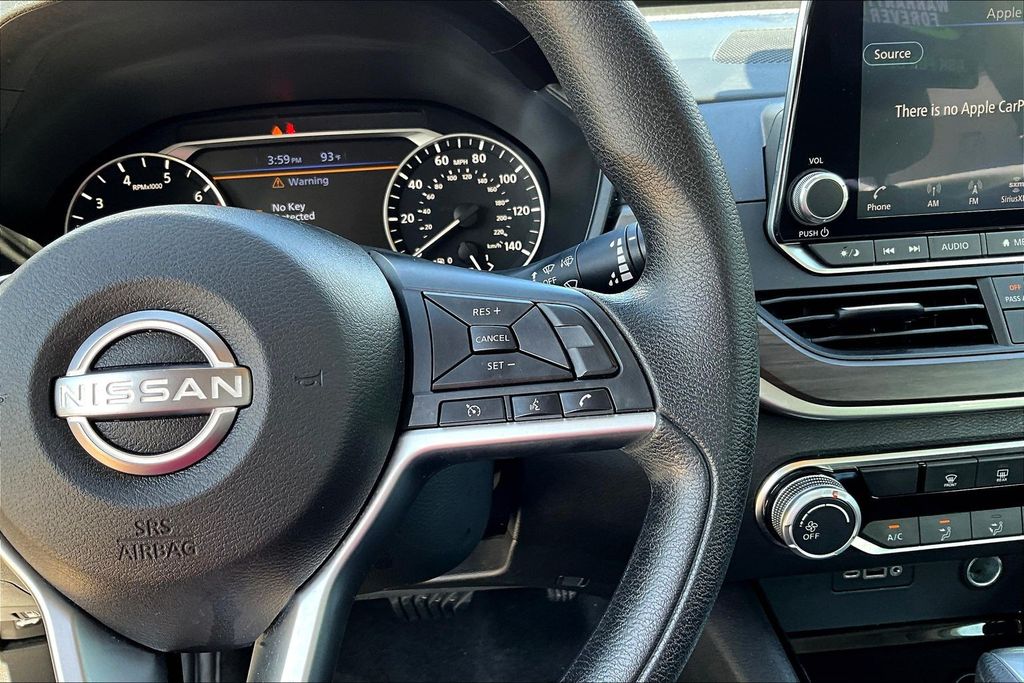 2024 Nissan Altima 2.5 SV - 11