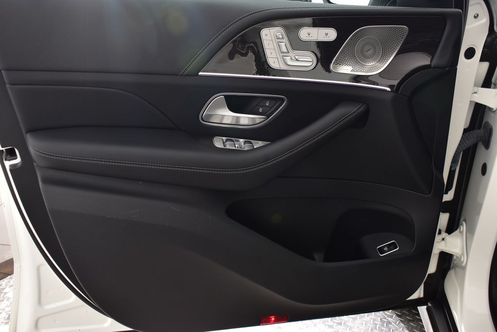 Thumbnail: 2022 Mercedes-Benz GLE - 11
