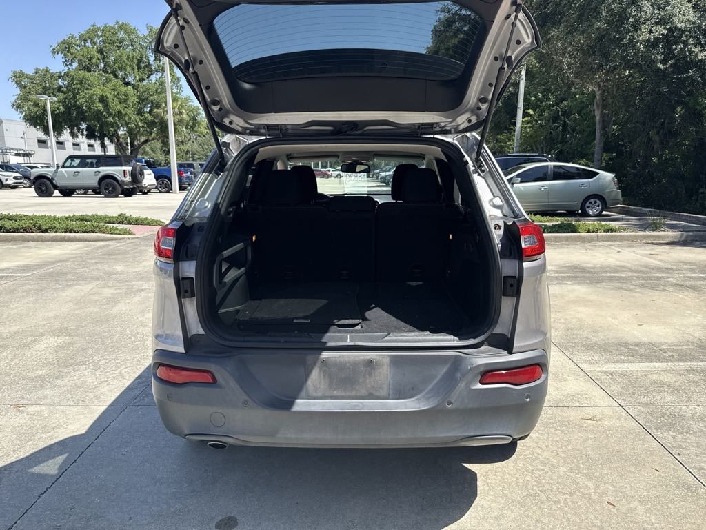 2017 Jeep Cherokee Latitude photo