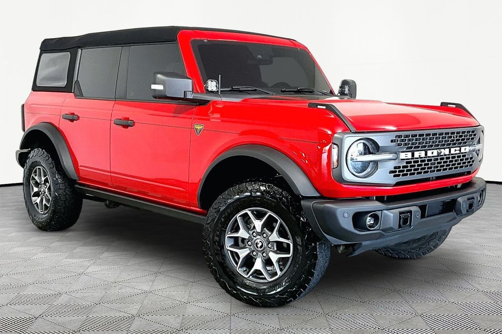 Race Red 2023 Ford Bronco Badlands Advanced 4-Door 4WD SUV / Crossover Four-Wheel Drive