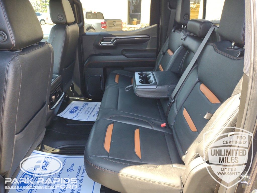 2023 GMC Sierra 1500 AT4 photo