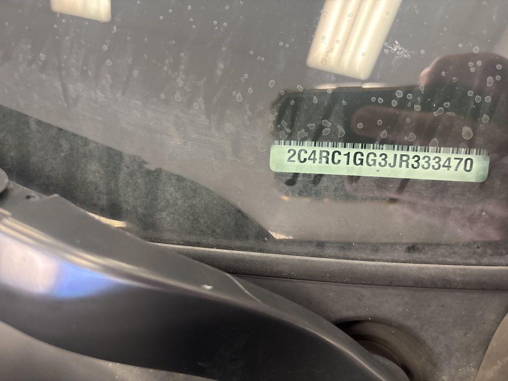 Brilliant Black Crystal Pearlcoat 2018 Chrysler Pacifica Limited FWD Minivan Front-Wheel Drive 9-Speed Automatic