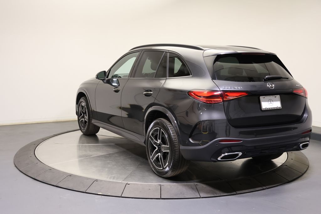 Thumbnail: 2027 Mercedes-Benz GLC - 5