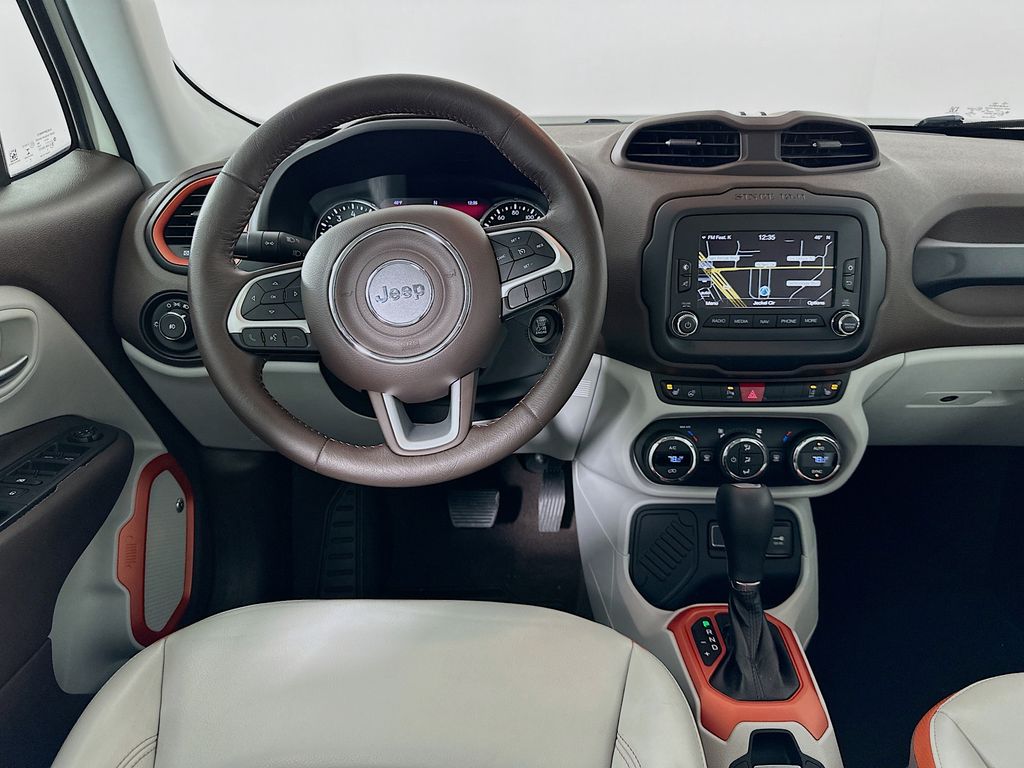 Thumbnail: 2016 Jeep Renegade - 22