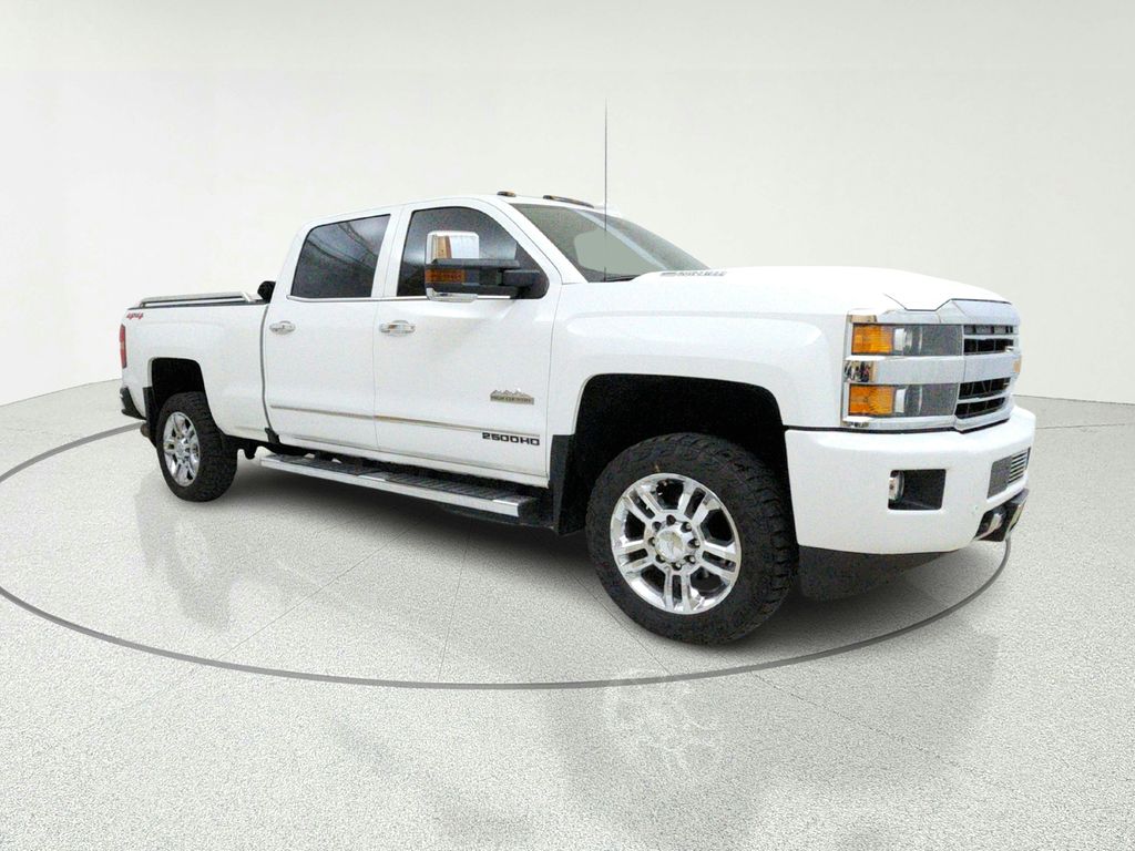 White 2019 Chevrolet Silverado 2500HD High Country Crew Cab 4WD Pickup Truck Four-Wheel Drive 6-Speed Automatic