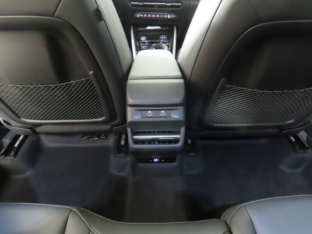 Thumbnail: 2026 Audi Q3 - 25