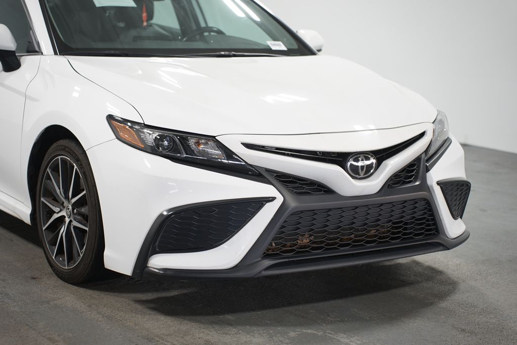 2021 Toyota Camry SE 4