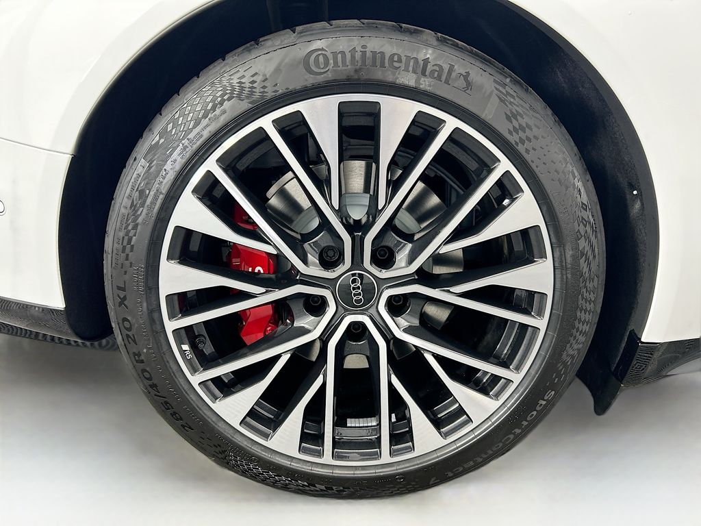 Thumbnail: 2026 Audi e-tron GT - 32