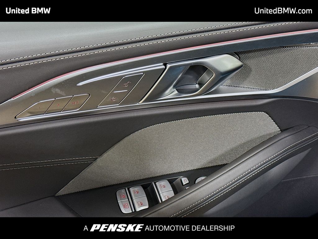 Thumbnail: 2026 BMW 8 Series - 3