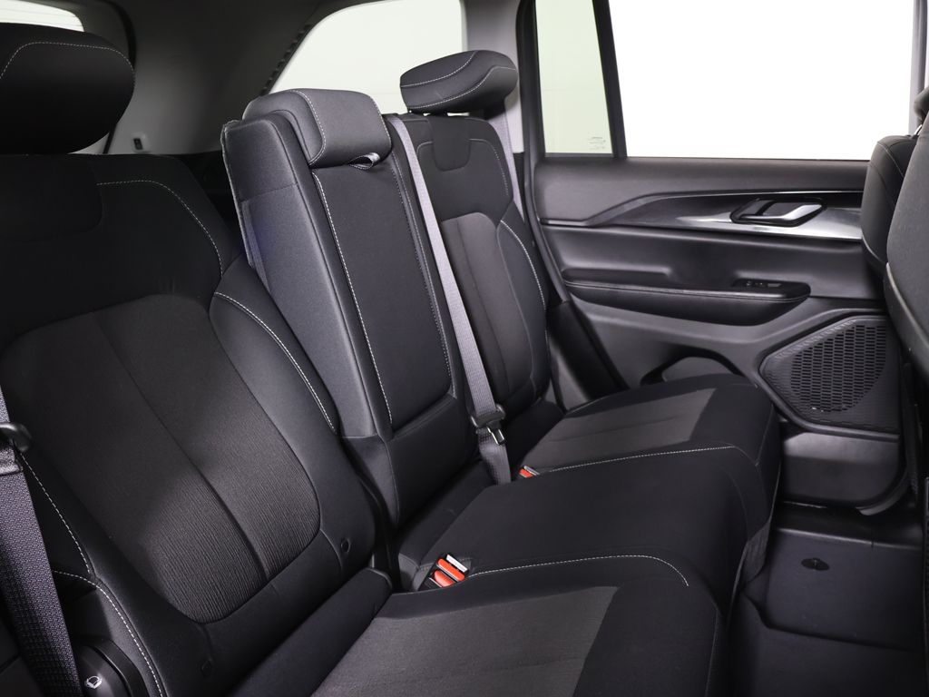 Used 2023 Red Jeep Laredo image 33