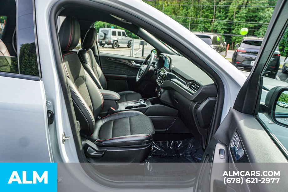 2026 Ford Escape ST-Line - Photo 23