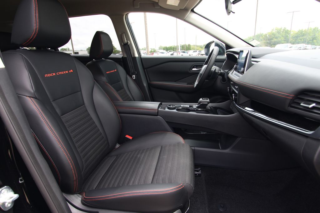 Used 2025 Nissan Rogue SUV