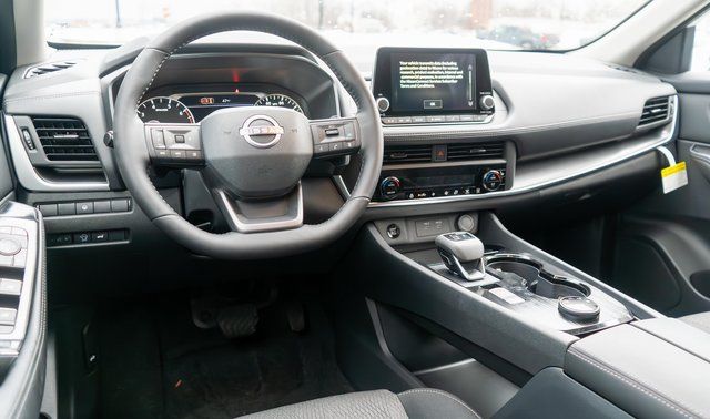 2026 Nissan Rogue SV - 10