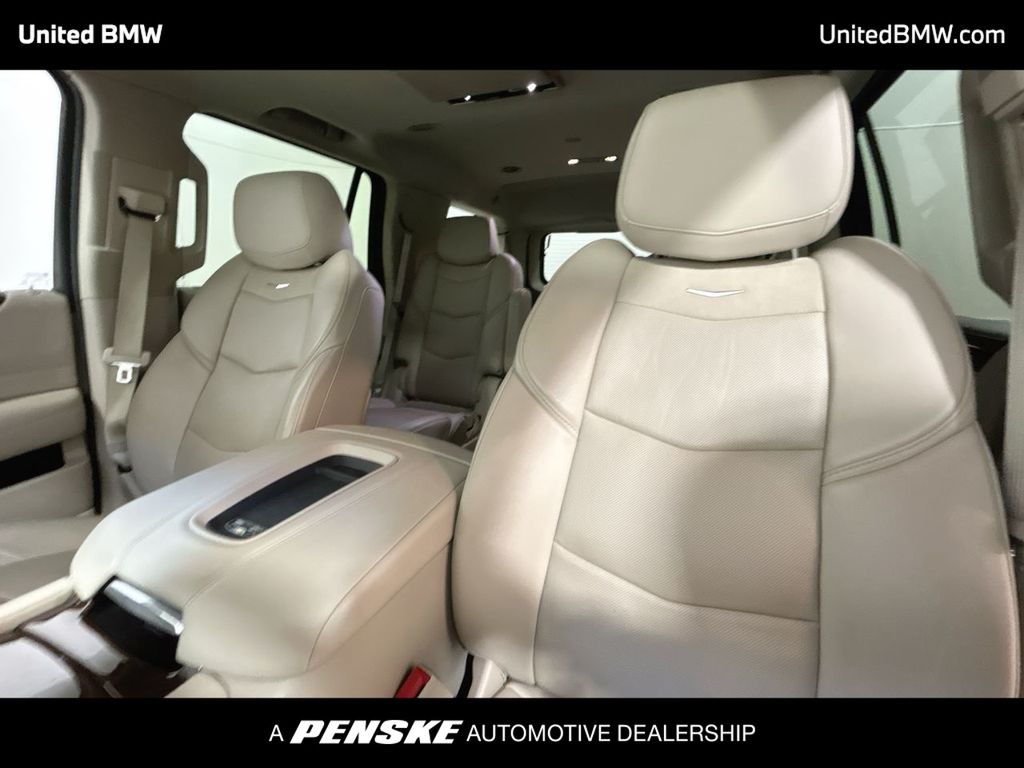 Thumbnail: 2016 Cadillac Escalade - 13