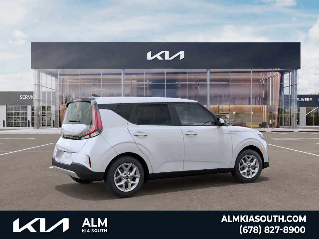 2025 Kia Soul LX photo 4