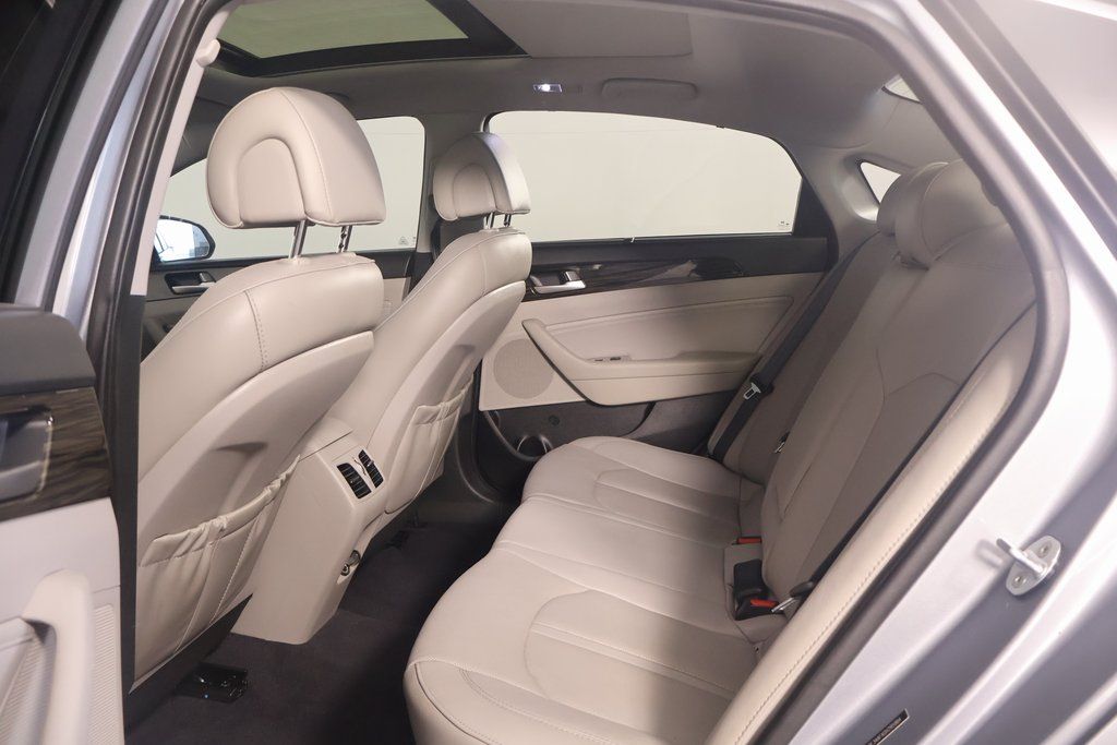 2016 Hyundai Sonata Limited 11