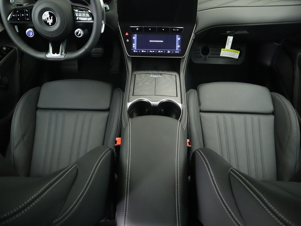 Thumbnail: 2025 Maserati Grecale - 17