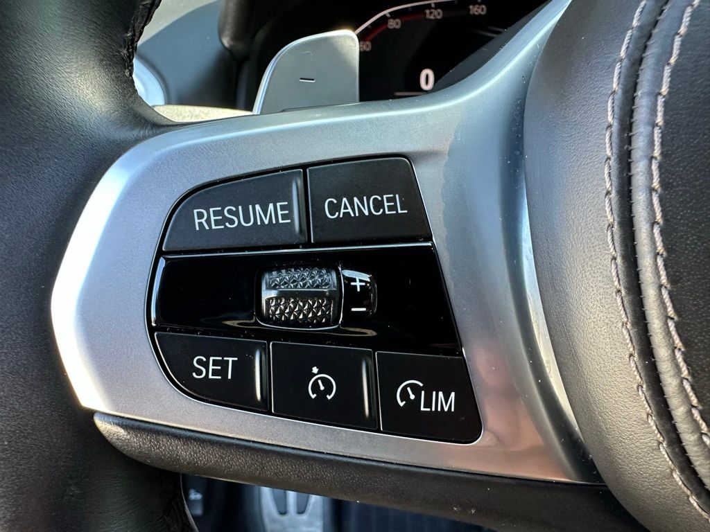 2020 BMW 8 Series 840i 21