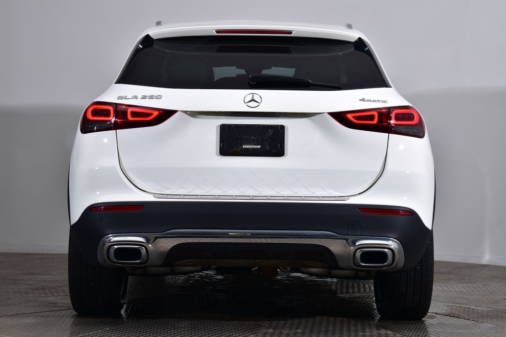 2022 Mercedes-Benz GLA 250 4MATIC 4