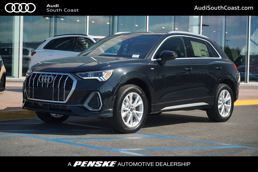 Thumbnail: 2025 Audi Q3 - 1