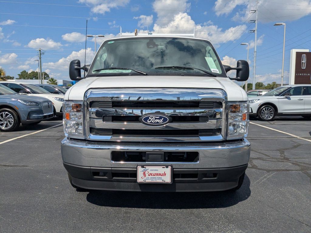 2026 Ford E-350 Cutaway 