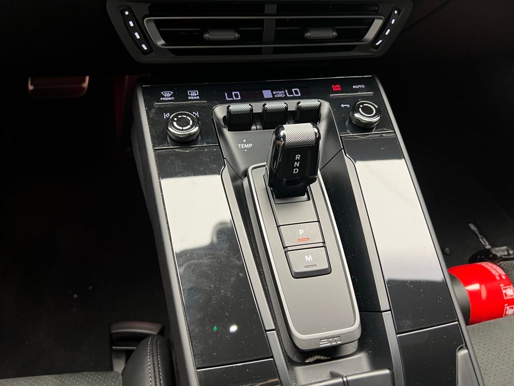 Thumbnail: 2024 Porsche 911 - 11