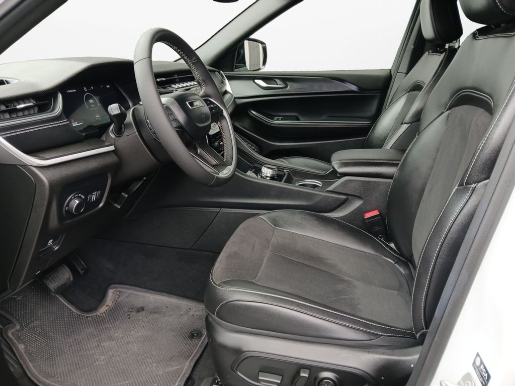 Used Car 2024 Jeep Grand Cherokee  Altitude For Sale Under $30,000 In Austin, Texas