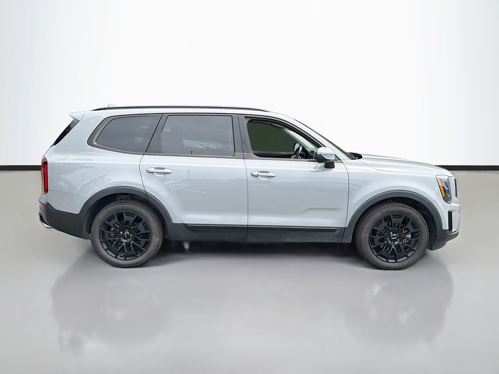Used 2022 Gray Kia EX image 4