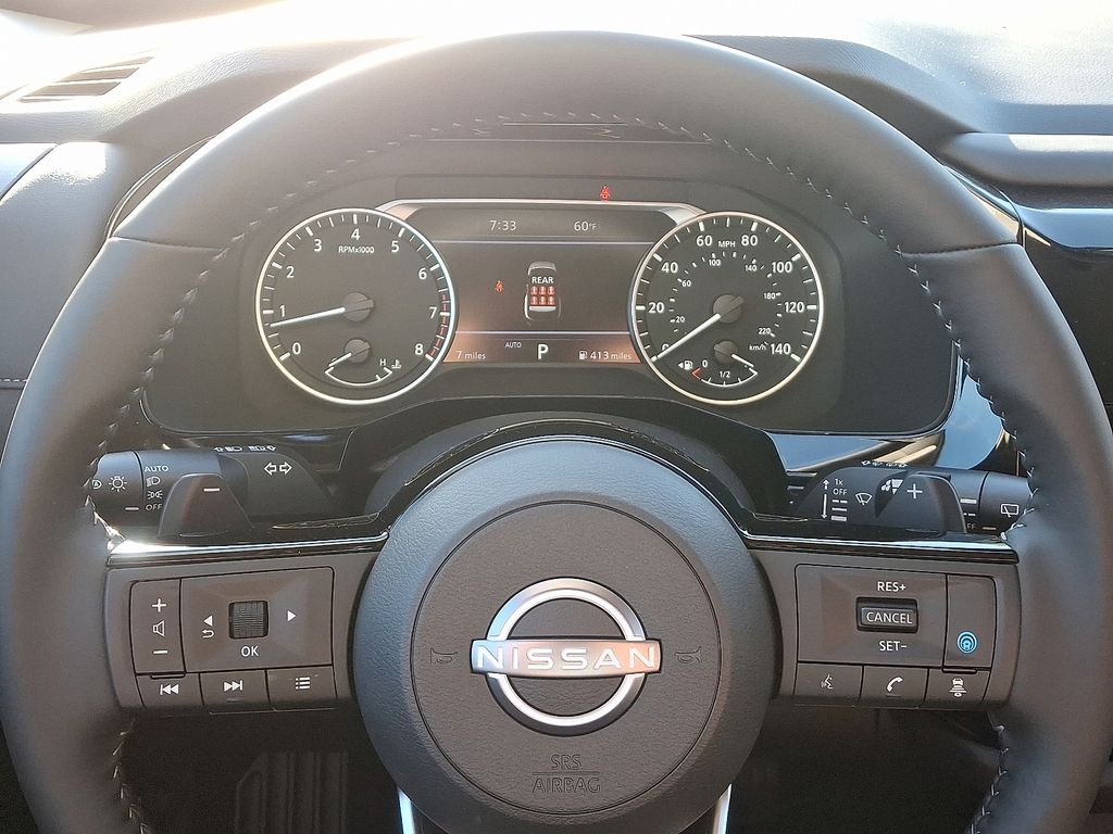 2025 Nissan Pathfinder SL 9