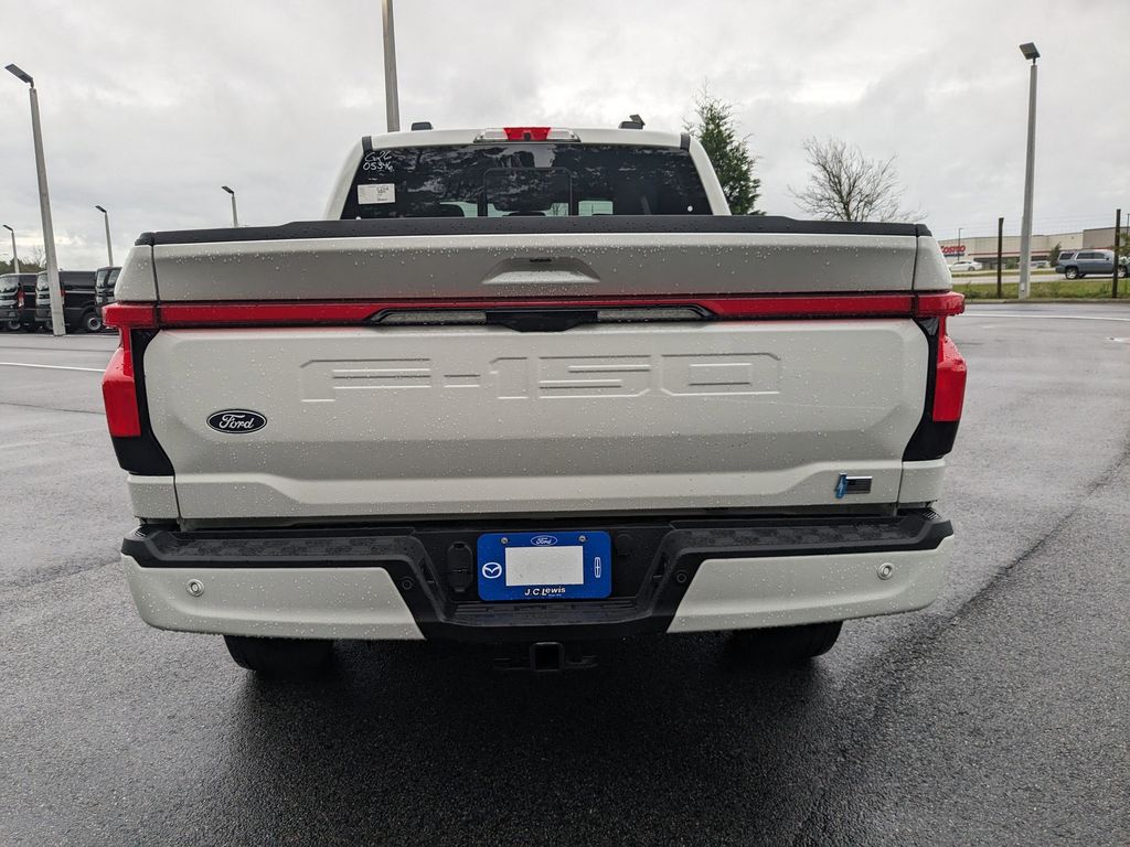 2025 Ford F-150 Lightning Platinum