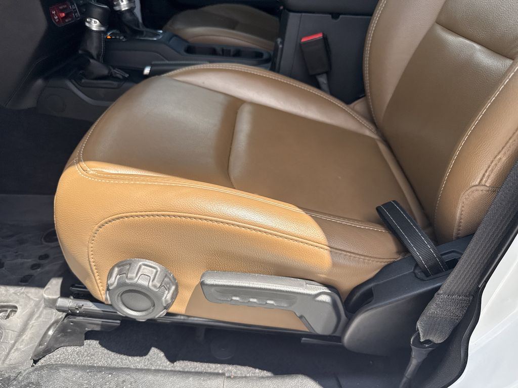 2021 Jeep Wrangler Unlimited Rubicon White at River Oaks CDJR