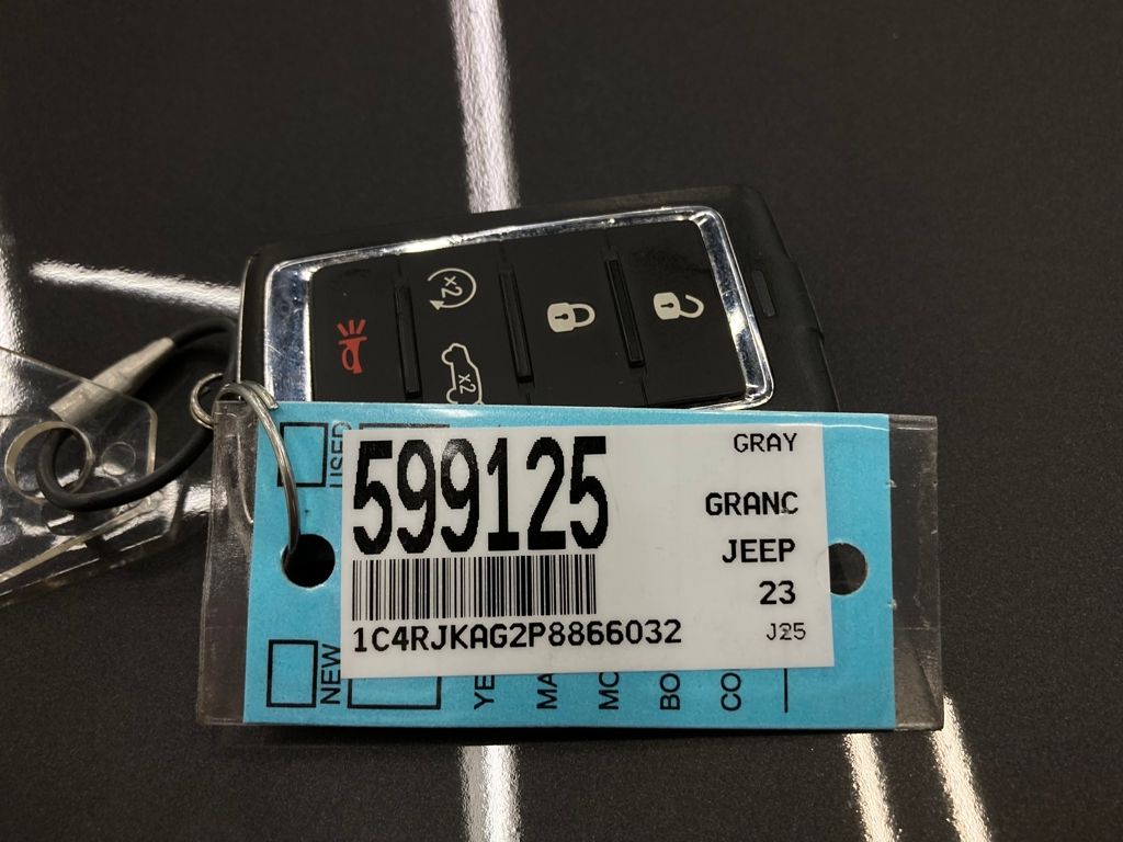 2023 Jeep Grand Cherokee L Altitude 4x4